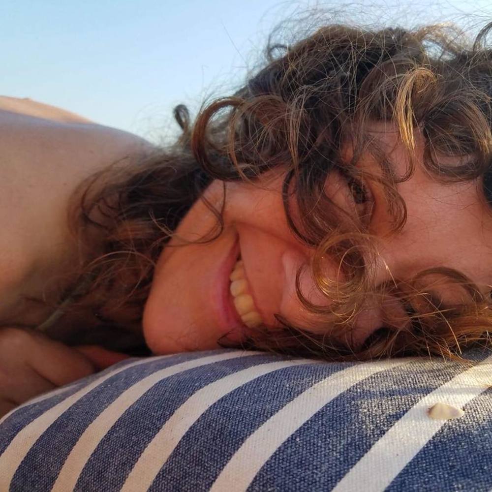 Meet your Posher, Simone
